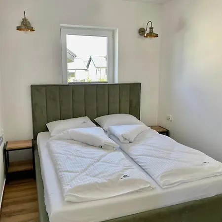 Ostoja Colette Apartment *