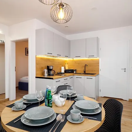 Ostoja Colette Apartment *