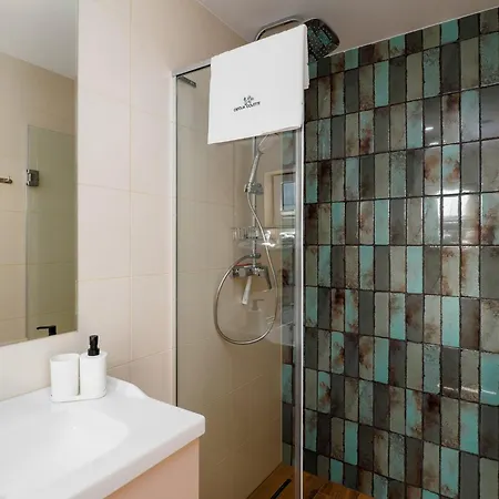Appartement Ostoja Colette *