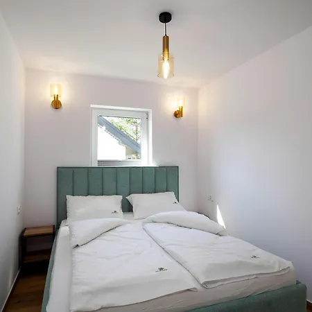 Ostoja Colette Appartement *